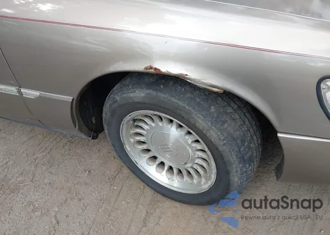 2002 Mercury Grand Marquis Ls z USA, uszkodzony, nr VIN 2MEFM75W62X664200